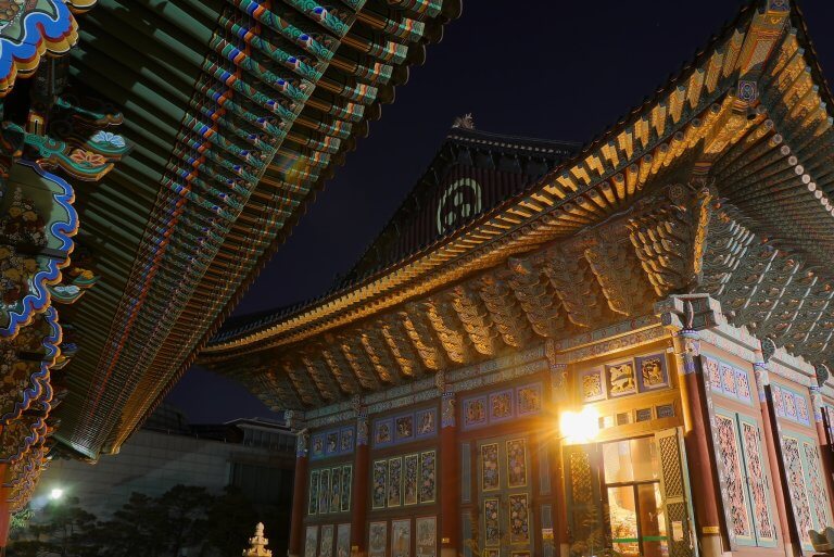 Jogyesa temple at night
